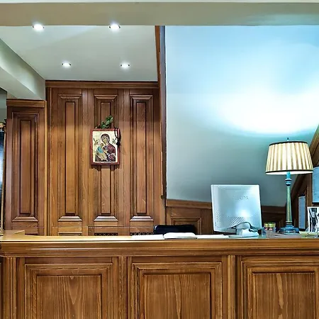 호텔 Anastassiou - Bike And Motorcycle Friendly 2*