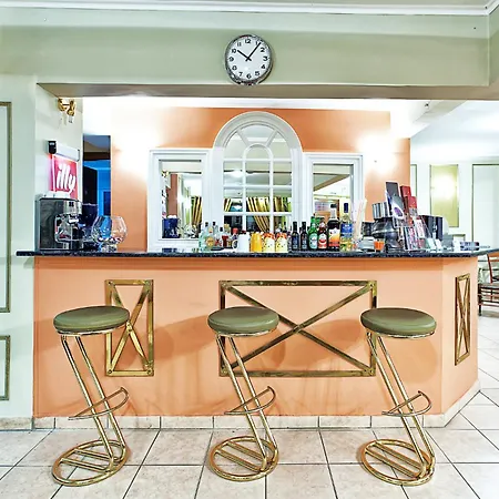 Hotel Anastassiou - Bike And Motorcycle Friendly 2*