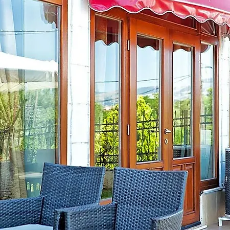 Anastassiou - Bike And Motorcycle Friendly 2*