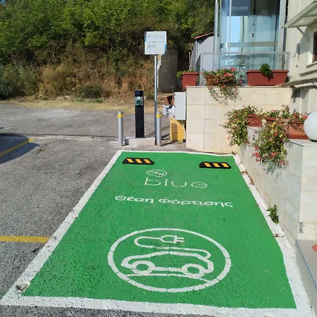 Anastassiou - Bike And Motorcycle Friendly Хотел