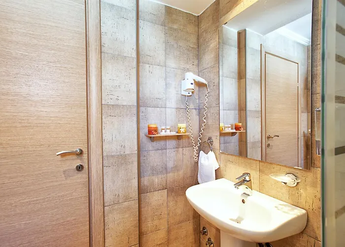 Anastassiou - Bike And Motorcycle Friendly 2* Castória