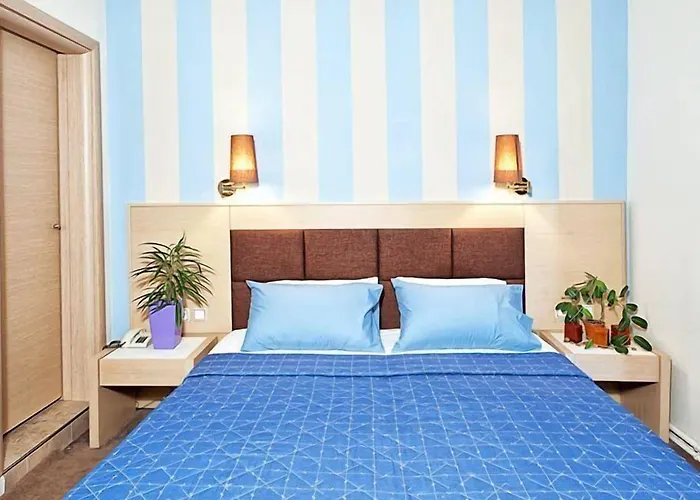 Anastassiou - Bike And Motorcycle Friendly Castória