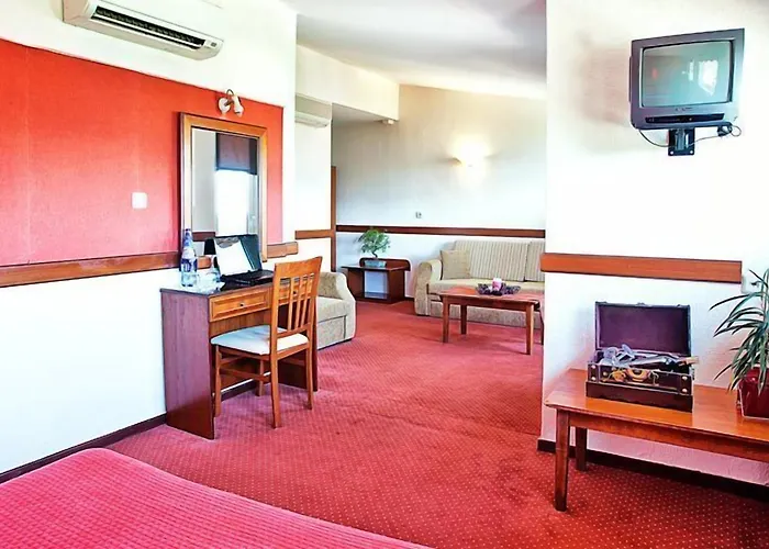 Anastassiou - Bike And Motorcycle Friendly Hotel Castória